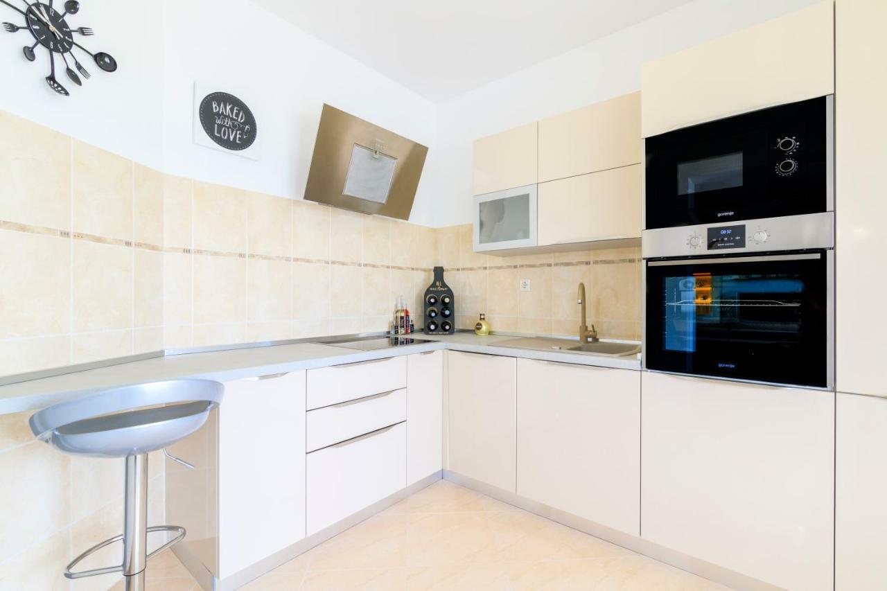 Holiday Home Natasha Светвинченат Экстерьер фото